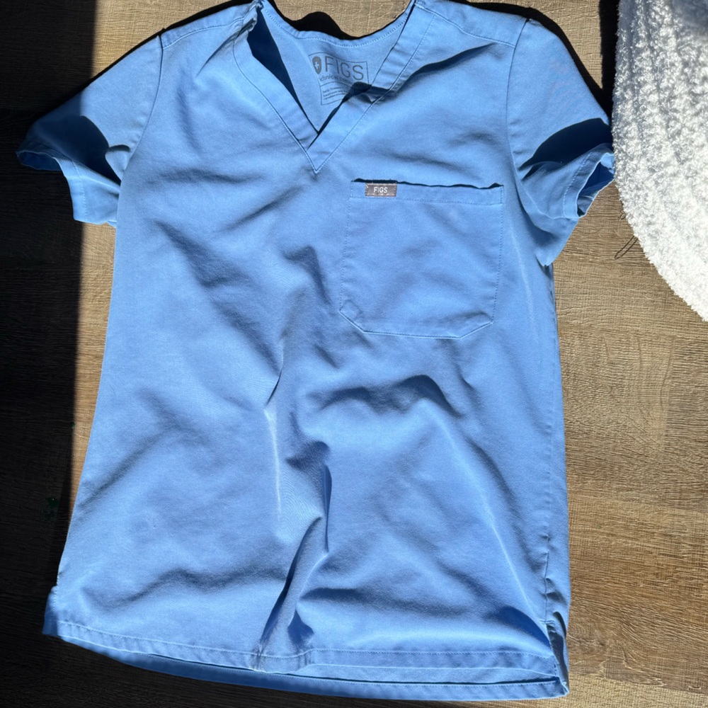 Figs Ceil Blue Short Sleeve V-Neck Scrub Top